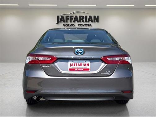 2019 Toyota Camry Hybrid LE