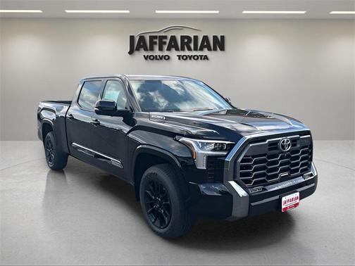 2025 Toyota Tundra Hybrid Platinum