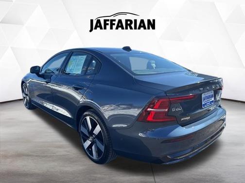 Denim Blue Metallic 2025 Volvo S60 Plug-In Hybrid T8 Plus