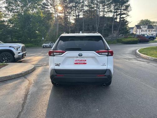 2021 Toyota RAV4 Hybrid LE