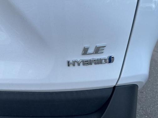 2021 Toyota RAV4 Hybrid LE