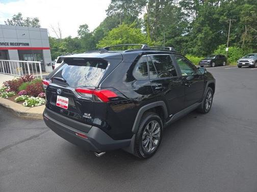2024 Toyota RAV4 Hybrid XLE Premium