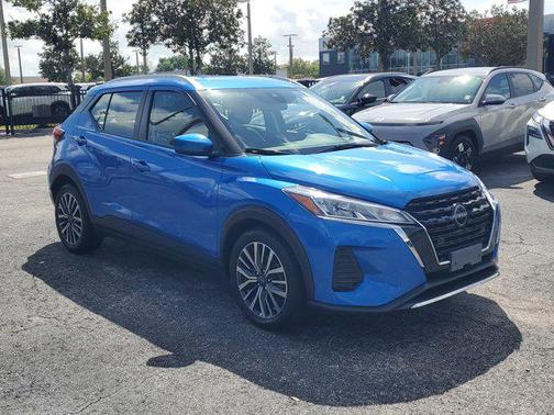 2023 Nissan Kicks SV