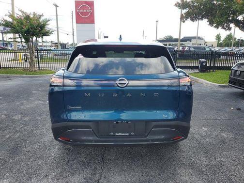 2025 Nissan Murano SL