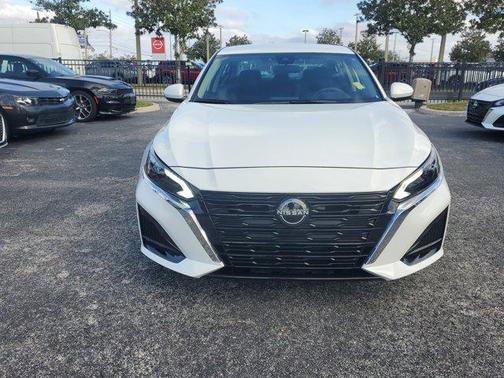 2023 Nissan Altima S FWD