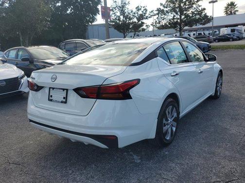 2023 Nissan Altima S FWD