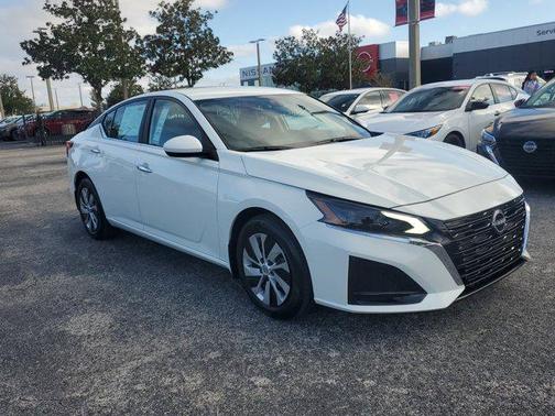 2023 Nissan Altima S FWD