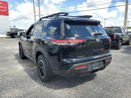 2025 Nissan Pathfinder Rock Creek 4WD