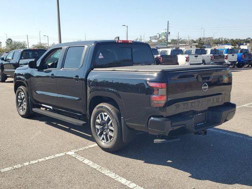 Super Black 2026 Nissan Frontier SV