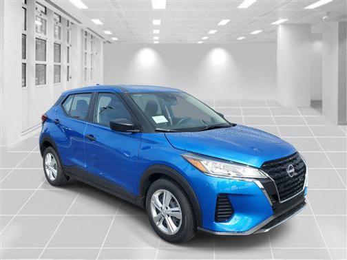 2025 Nissan Kicks S