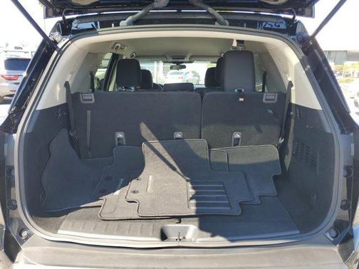 2024 Nissan Pathfinder SV FWD