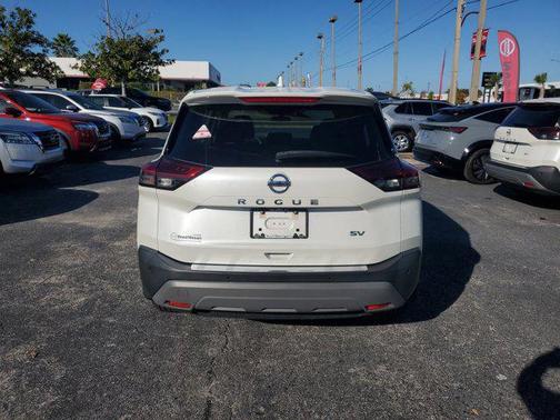 2021 Nissan Rogue SV