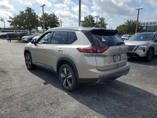 2025 Nissan Rogue SL