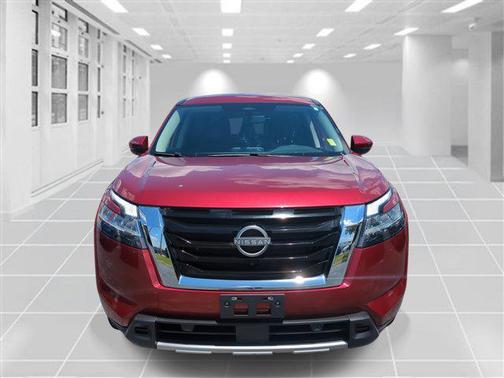 2024 Nissan Pathfinder SL FWD