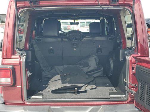 Snazzberry Pearlcoat 2021 Jeep Wrangler Unlimited Sahara