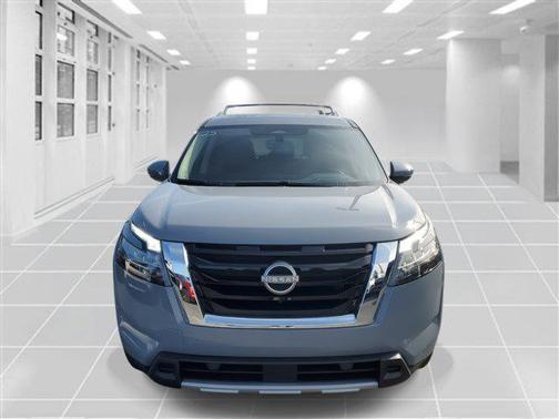 2025 Nissan Pathfinder Platinum FWD