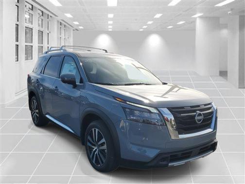 2025 Nissan Pathfinder Platinum FWD