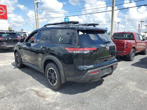 2025 Nissan Pathfinder Rock Creek 4WD