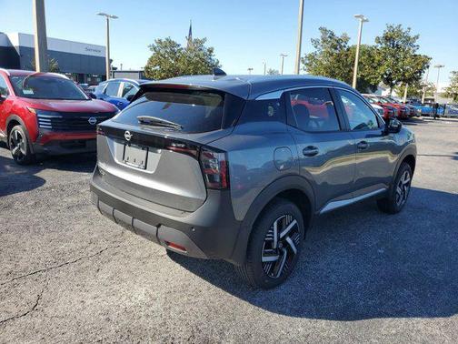 Gun Metallic 2026 Nissan Kicks SV