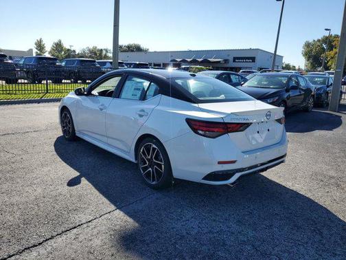 2025 Nissan Sentra SR