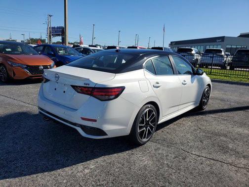 2025 Nissan Sentra SR