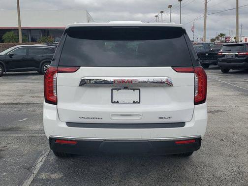 2024 GMC Yukon XL SLT