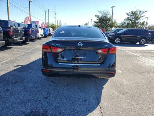 2021 Nissan Altima 2.5 SV