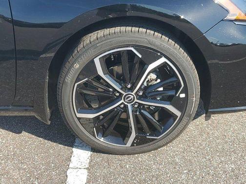 2025 Nissan Altima SR FWD