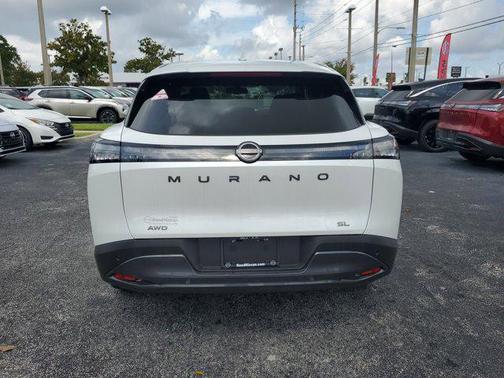 2025 Nissan Murano SL