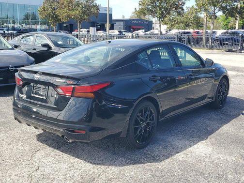 Super Black 2026 Nissan Altima SR FWD