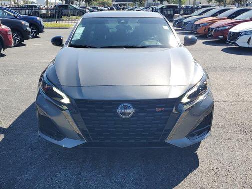 2025 Nissan Altima SR FWD