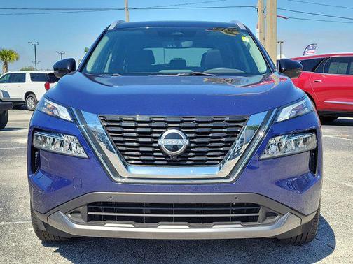 Caspian Blue Metallic/Super Black 2023 Nissan Rogue SL