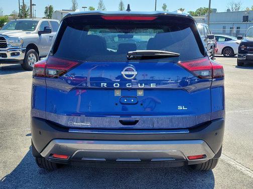 Caspian Blue Metallic/Super Black 2023 Nissan Rogue SL