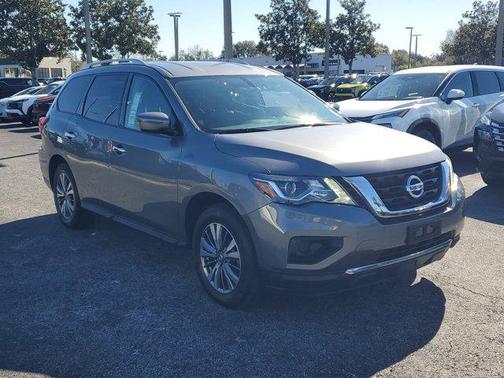 2020 Nissan Pathfinder S 4WD