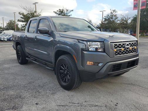 2024 Nissan Frontier SV