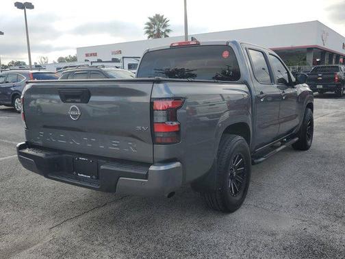 2024 Nissan Frontier SV