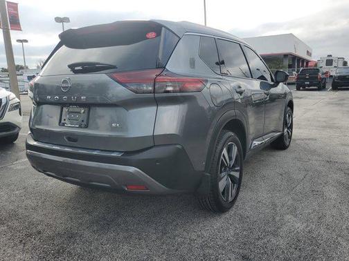 2023 Nissan Rogue SL