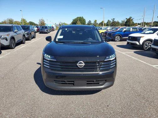 Super Black 2026 Nissan Kicks SV