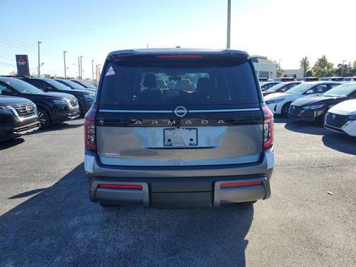 2025 Nissan Armada SL 4WD
