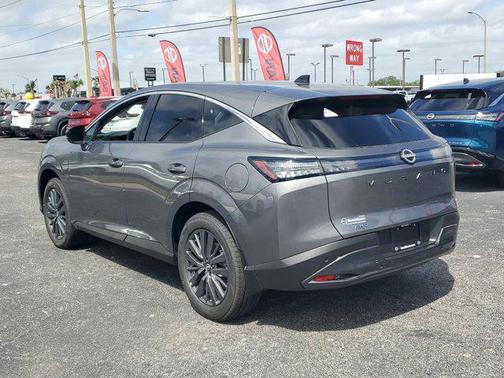 Gun Metallic 2026 Nissan Murano SL