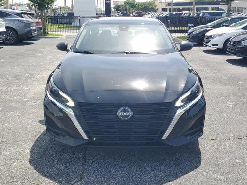 Super Black 2024 Nissan Altima 2.5 SV