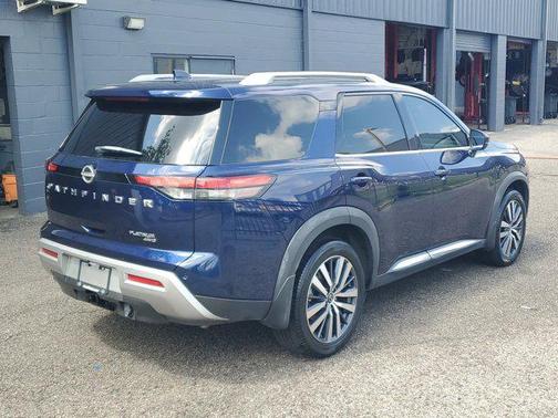 Deep Ocean Blue Pearl 2022 Nissan Pathfinder Platinum 4WD