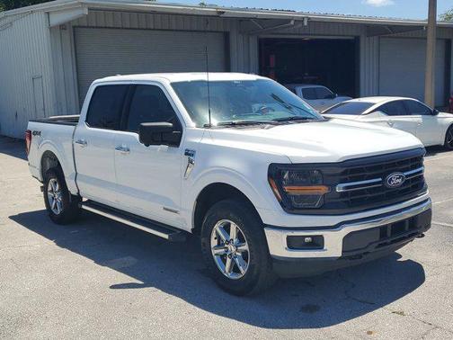 Oxford White 2024 Ford F-150 XLT