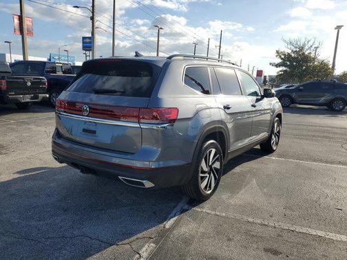 2025 Volkswagen Atlas 2.0T SE w/Technology