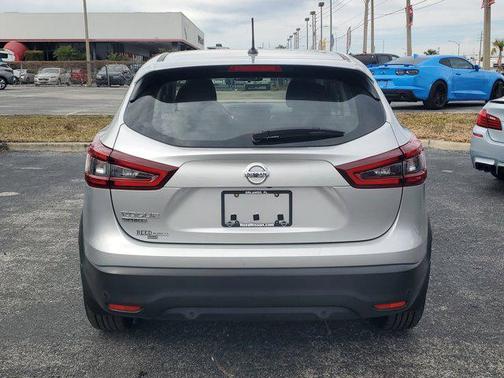 2022 Nissan Rogue Sport S