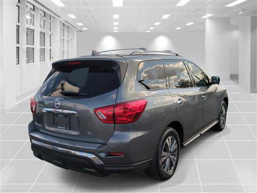 2020 Nissan Pathfinder SL 2WD