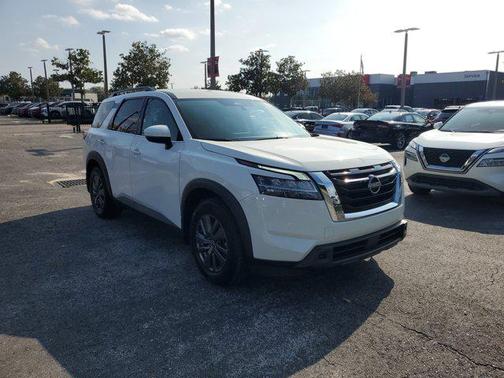 2022 Nissan Pathfinder SV 2WD
