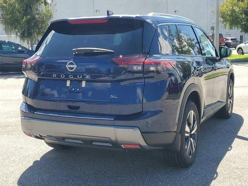 2025 Nissan Rogue SL