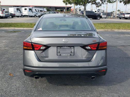 2024 Nissan Altima SR Intelligent AWD