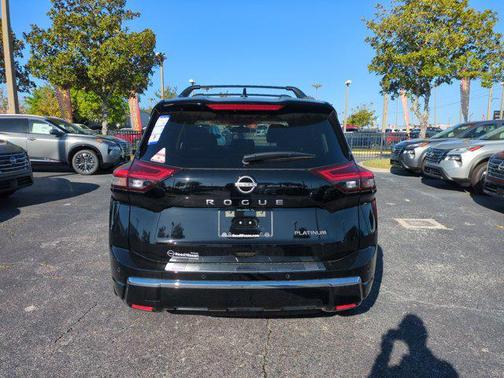 2025 Nissan Rogue Platinum